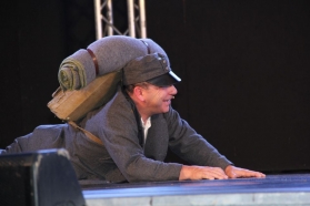 Och Teatr - czyli Zbyszek Zamachowski w spektaklu Dobry wojak Szwejk idzie na wojnę - fotorelacja