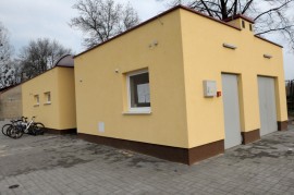 Szatnie z zapleczem sanitarnym w Szkole Podstawowej nr 1